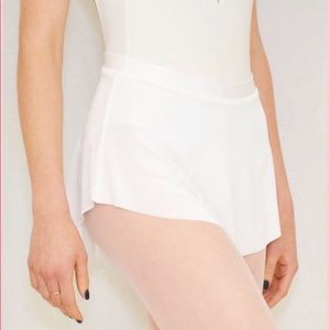 (NWT) White Bullet Pointe Skirt